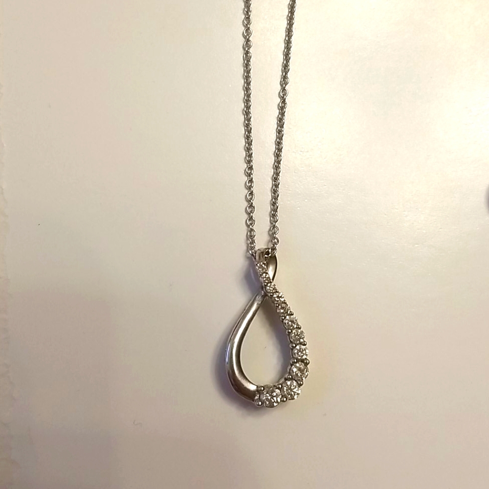 Diamond and 14K white gold pendant